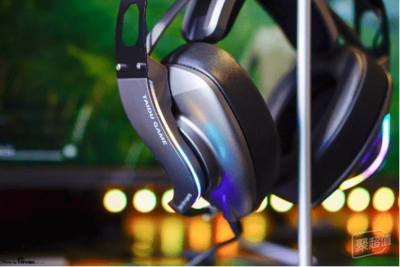 態度決定高度 鈦度領航者游戲耳機，電子競技的聽覺革命